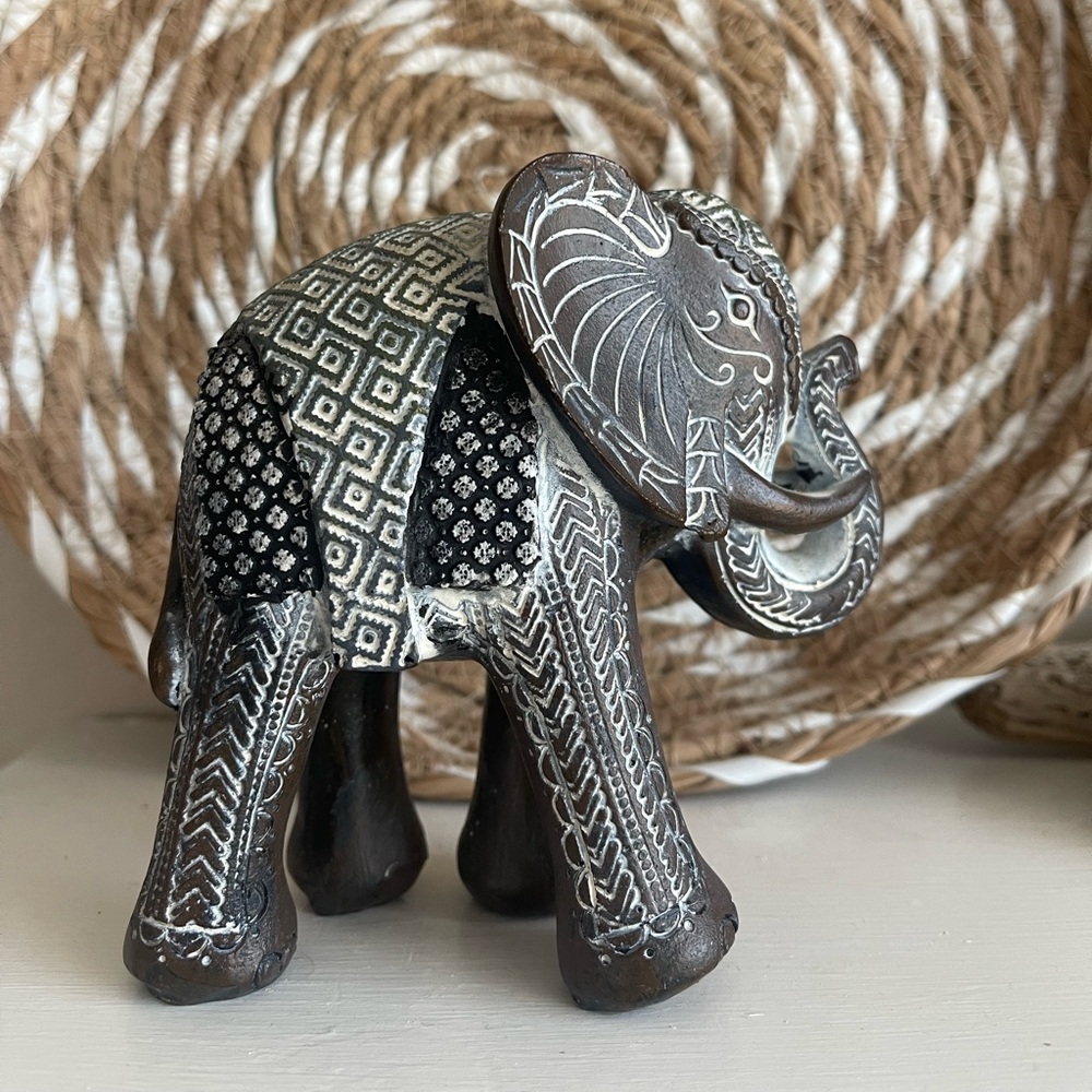 Elephant Decor - Picture 2 of 7